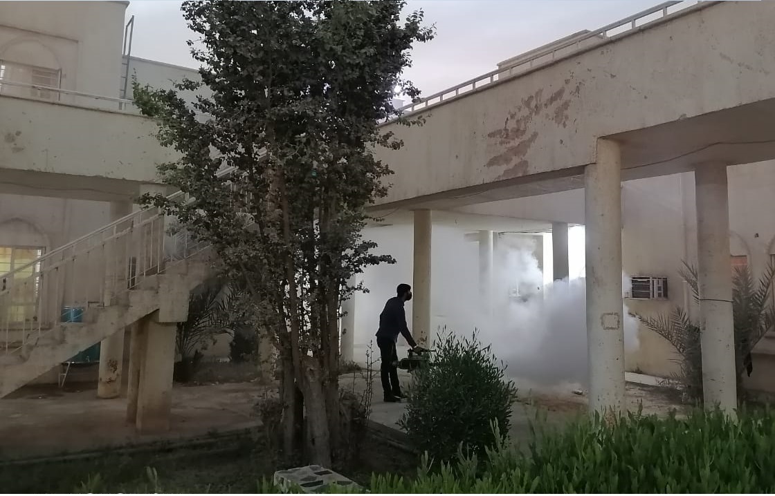 The Communicable Diseases Division of the Anbar Health Directorate Sprays Hostels Affairs with Insecticides